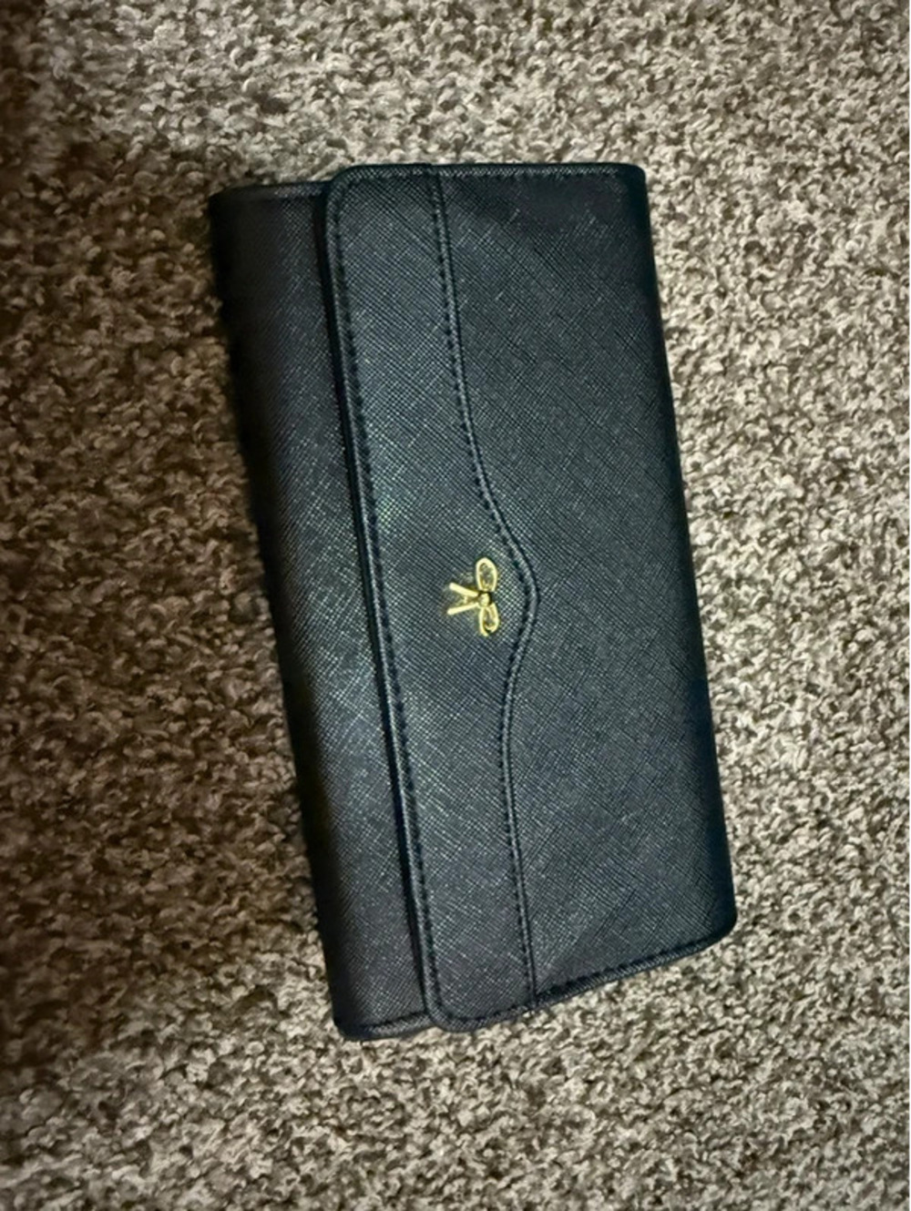 Black Trifold Wallet Gold Bow Logo ID Window Zip Coin Pocket Snap Closure